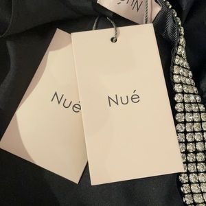 Brand new tub tags Nue’ Bianca Multiple Top fits all sizes